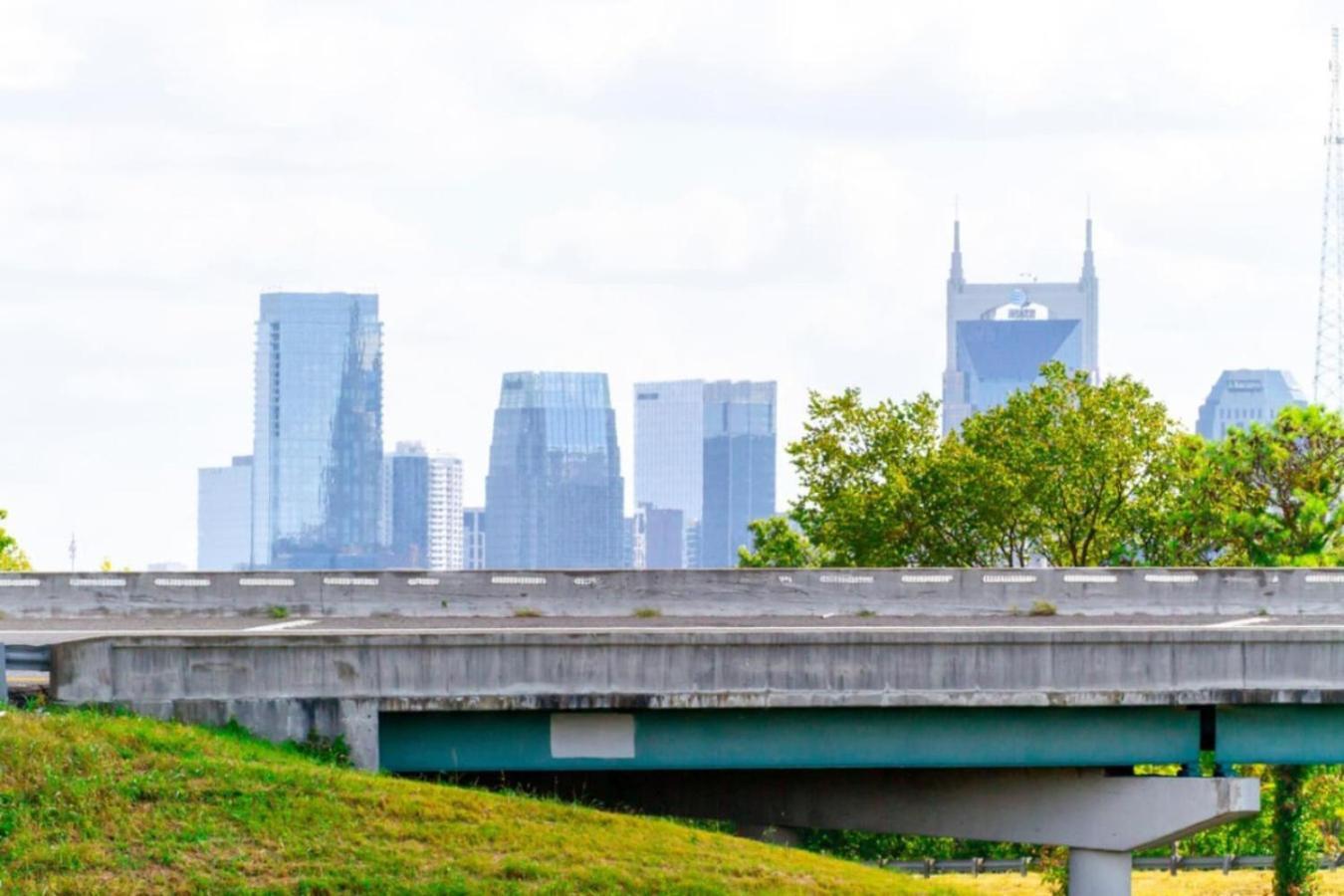 Skyline Serenity Rooftop Patio With Ping Pong Villa Nashville Exterior foto